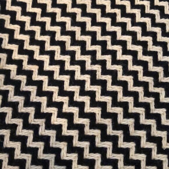 Tibi Made in Canada black and white rick rack houndstooth style virgin wool skir - Picture 2 of 5